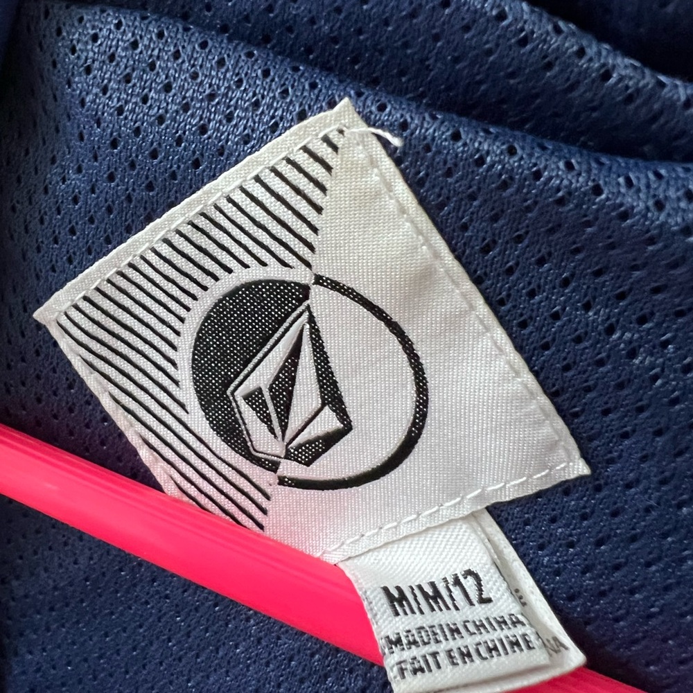 Volcom Jacket - Picture 2 of 3